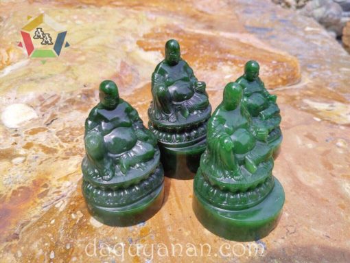 Tượng Phật Di Lặc Ngọc Bích tự nhiên