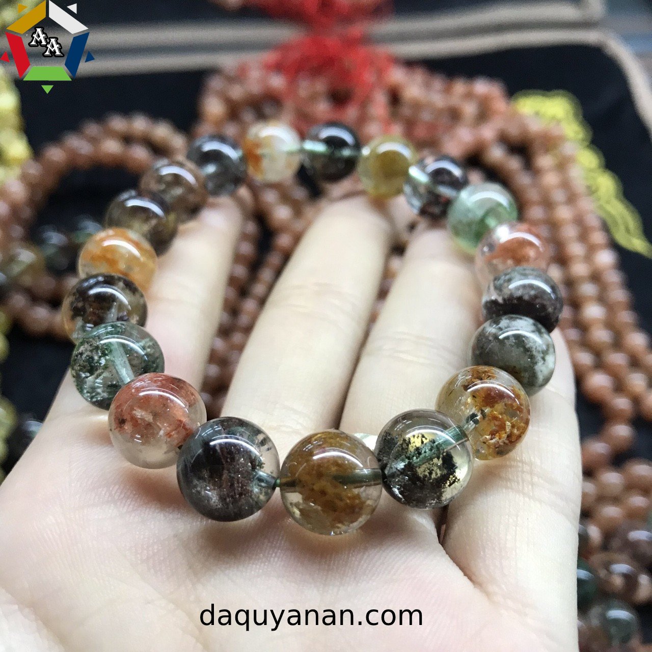 Vòng tay đá ưu linh ngũ sắc