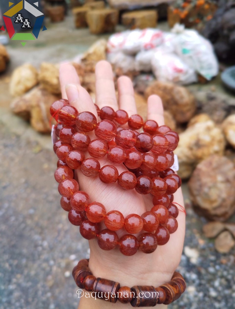 Vong tay thach anh toc do tai Da quy An An Vòng tay thạch anh tóc đỏ tại Đá quý An An